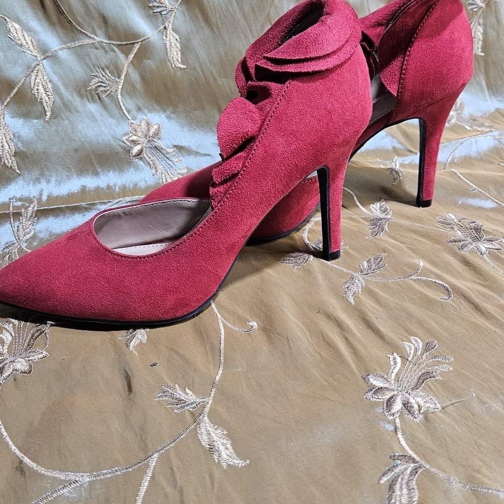 CO Red Suede Women's Heels - Picture 6 of 8